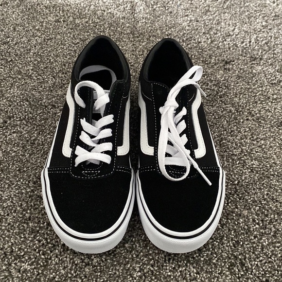 Youth Ward Vans NITB - Picture 4 of 10